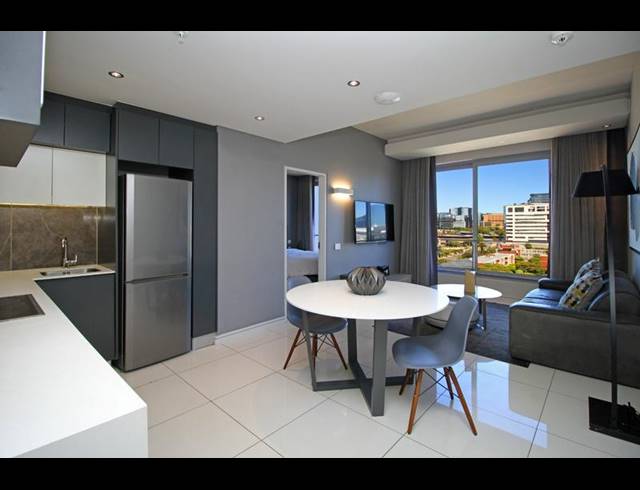 1 BEDROOM APARTMENT FOR SALE IN SANDOWN